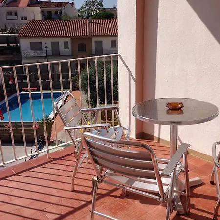 Hotel Coral 2*