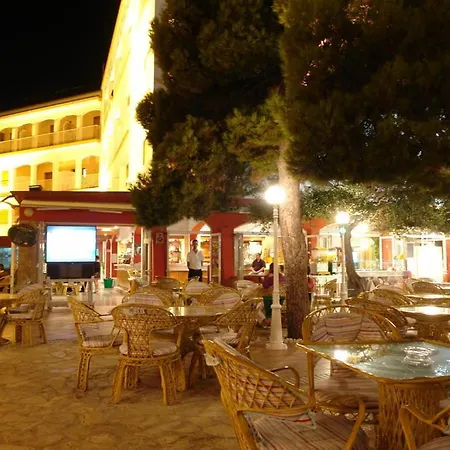Hotel Coral 2*