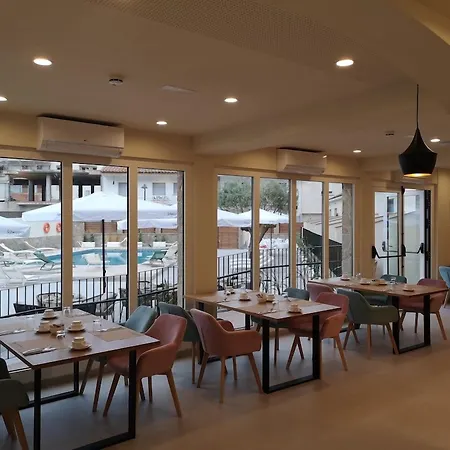 Hotel Coral 2*