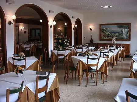 Szálloda Coral 2*
